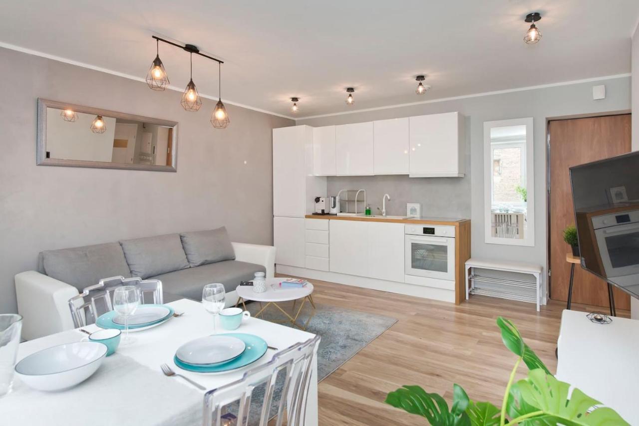 Stay Hip In Vibrant Centrally Located Apartment In Old Town Gdańsk Kültér fotó