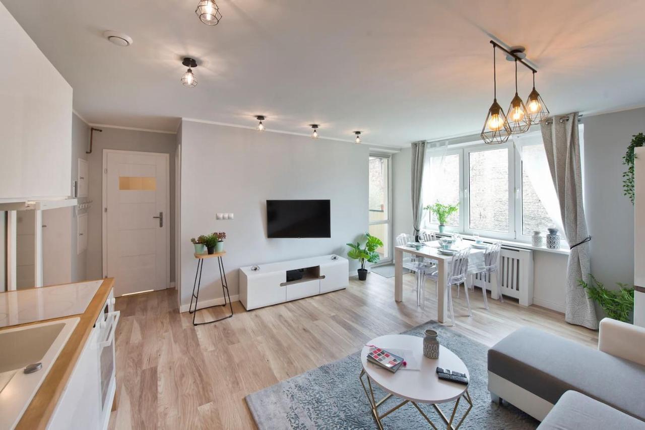 Stay Hip In Vibrant Centrally Located Apartment In Old Town Gdańsk Kültér fotó