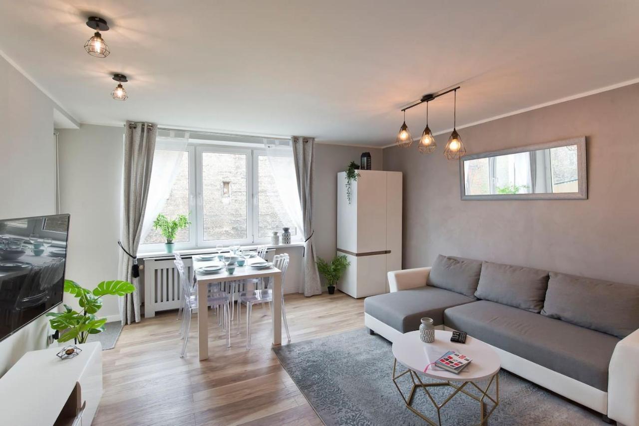 Stay Hip In Vibrant Centrally Located Apartment In Old Town Gdańsk Kültér fotó